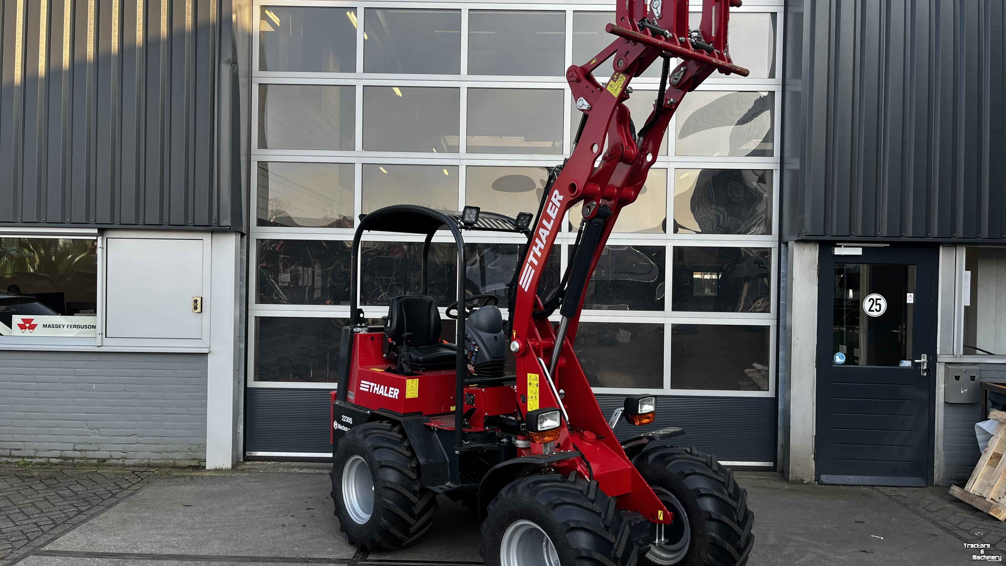 Radlader Thaler 2230S