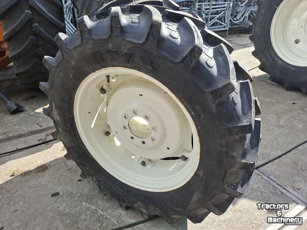 Räder, Reifen, Felgen & Distanzringe Kleber 3607028