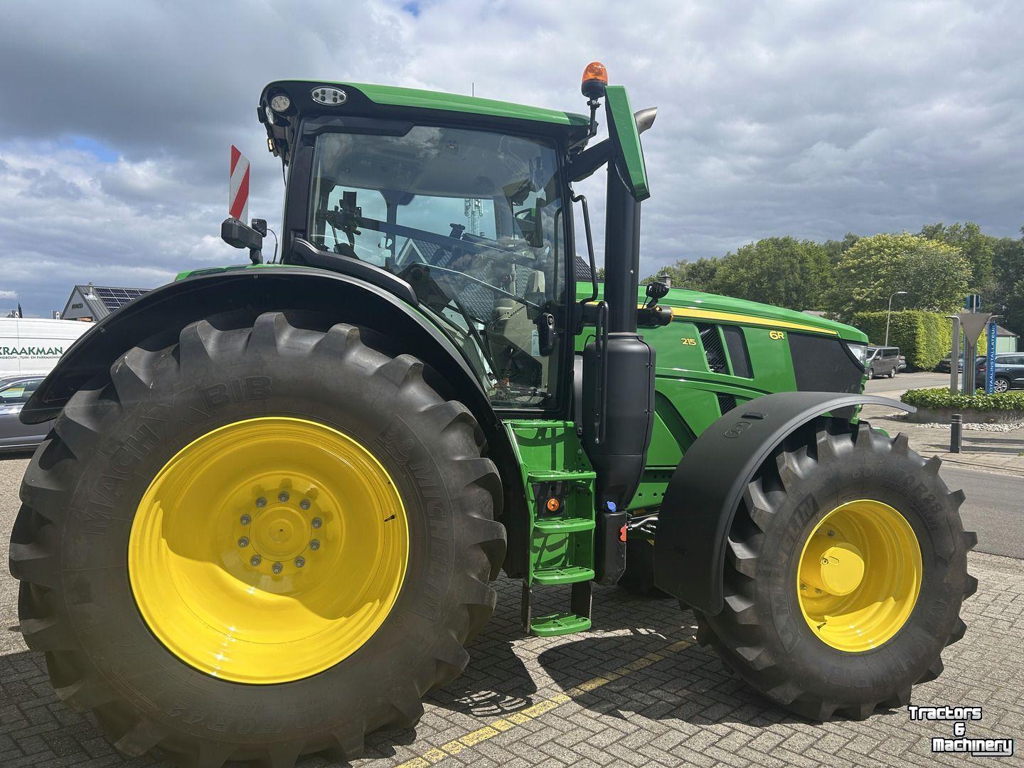 Schlepper / Traktor John Deere 6R 215