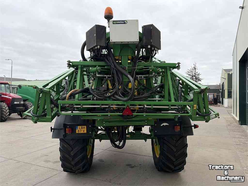 Anhängefeldspritze John Deere 840 Veldspuit