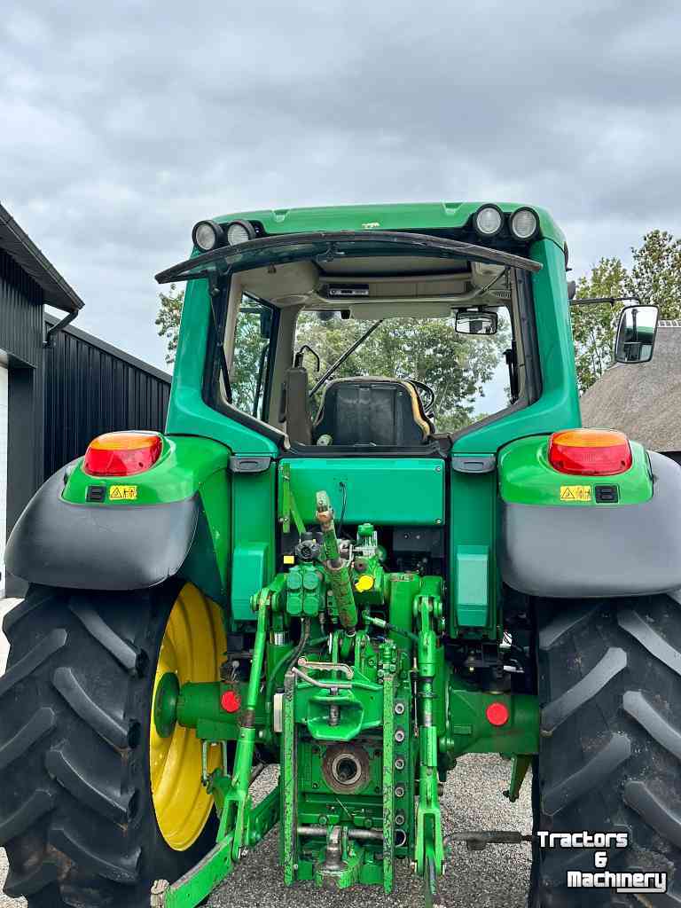Schlepper / Traktor John Deere 6220