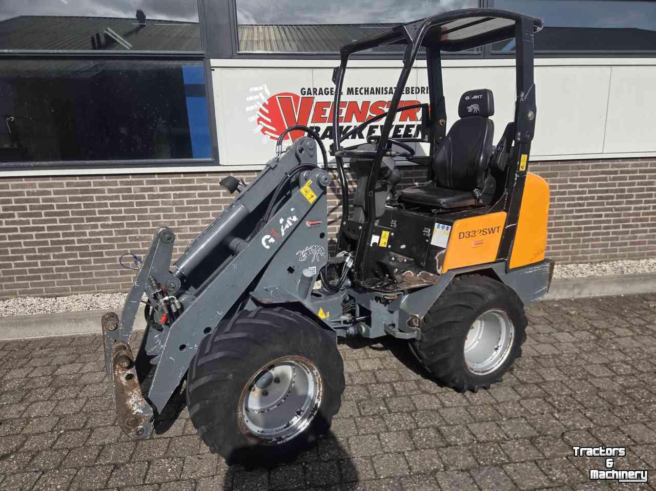 Radlader Giant D332SWT bigwheel