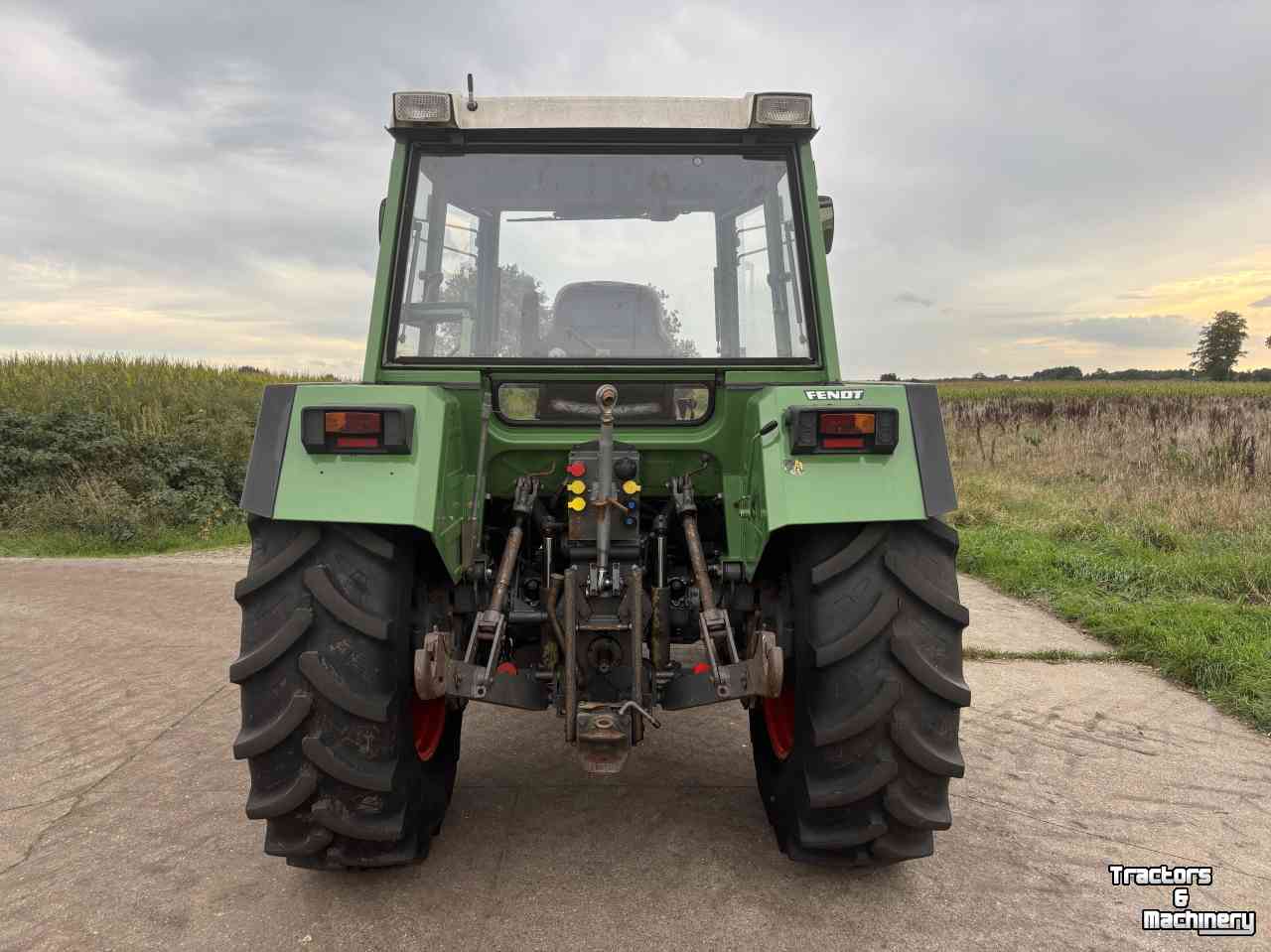 Schlepper / Traktor Fendt 309 LSA met voorlader