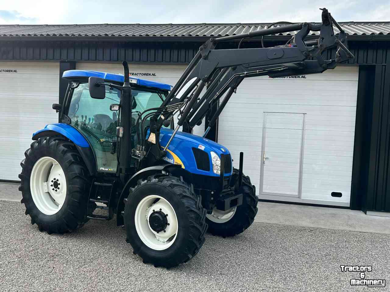Schlepper / Traktor New Holland TSA 100