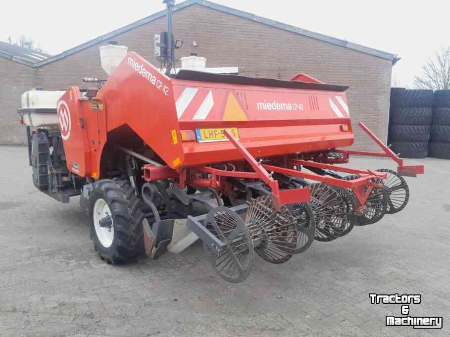Kartoffellegemaschine Miedema CP 42 4 rij pootmachine