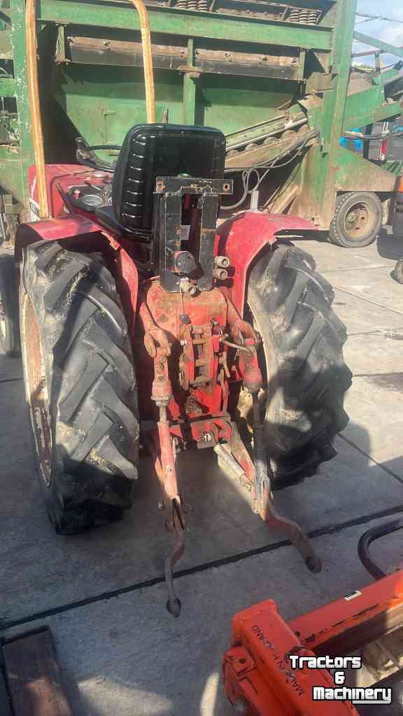 Obsttraktor Case-IH 633V