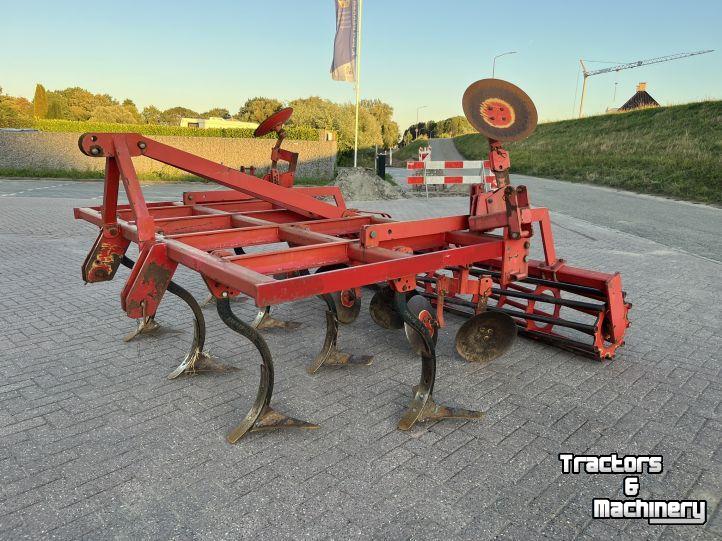 Grubber Knoche Cultivator