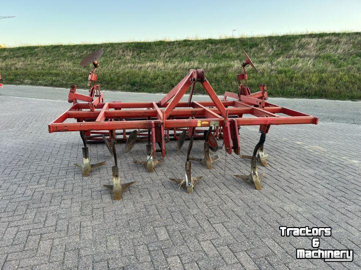 Grubber Knoche Cultivator