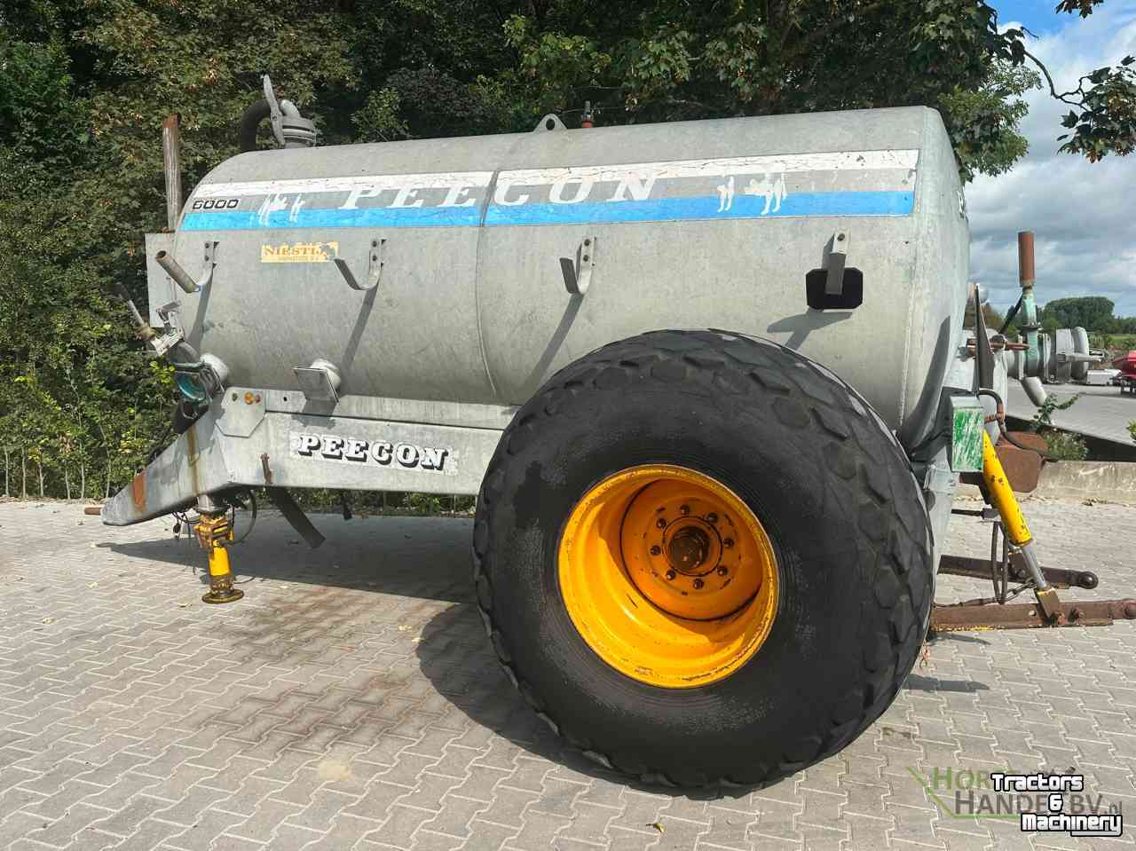 Gülletankwagen / Güllefässer Peecon 6000L mesttank/watertank
