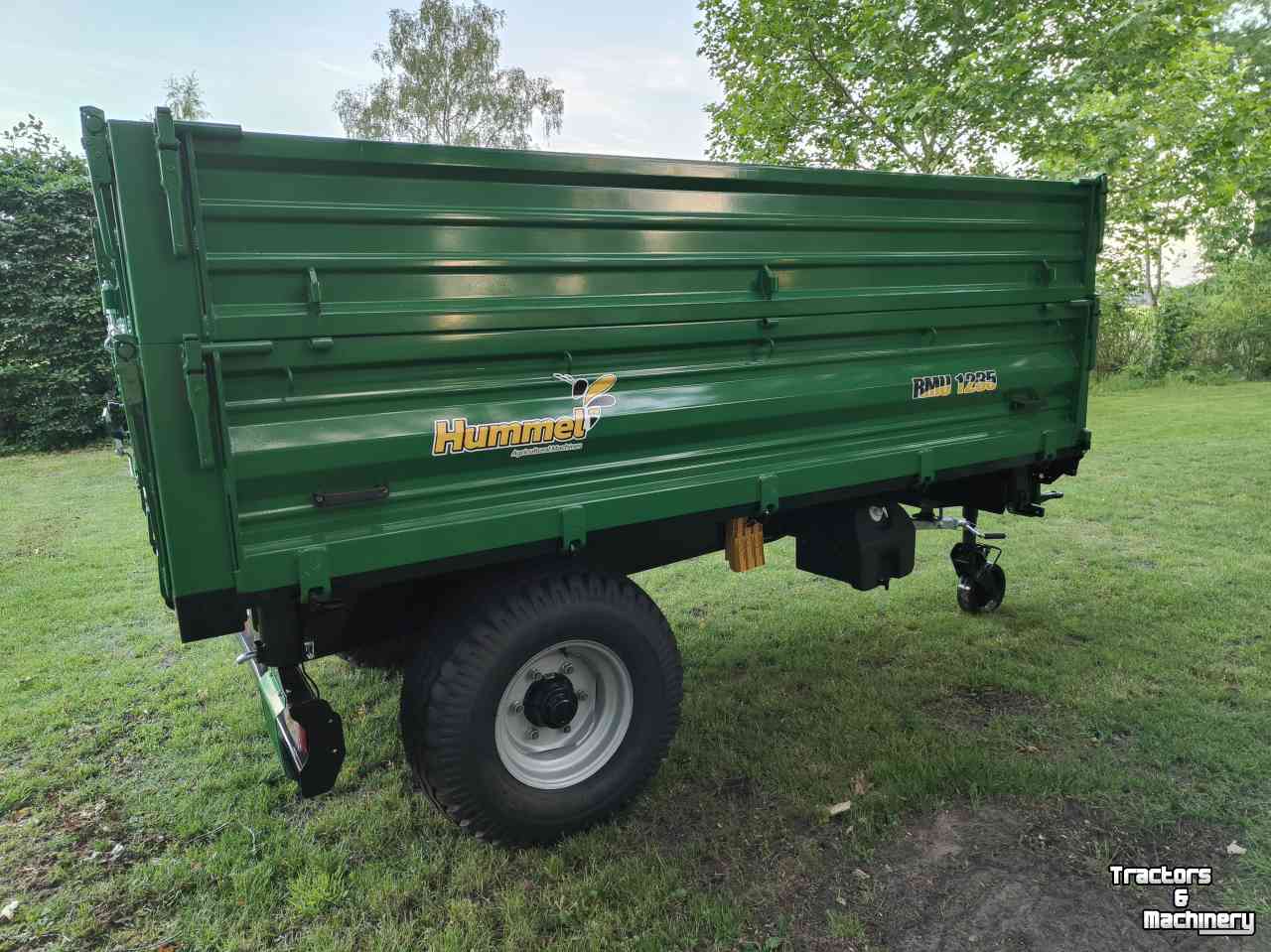 Kipper  Hummel 3,5 tons driezijdige kipper