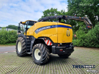 Feldhäcksler New Holland FR 700 hakselaar