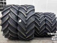 Räder, Reifen, Felgen & Distanzringe BKT 710/60 R38 + 600/60 R28 op velg