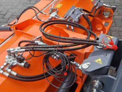 Kehrmaschine Bema Kommunal 580 Dual