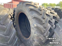 Räder, Reifen, Felgen & Distanzringe Firestone 620/70R42 Banden