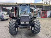 Schlepper / Traktor Valtra 6400