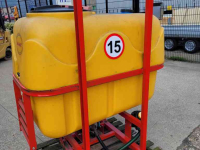 Anbaufeldspritze  Jarmet spuitvat 600 ltr