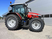 Schlepper / Traktor Massey Ferguson 5711M Dyna 4