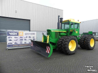 Schlepper / Traktor John Deere 7520