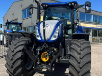 Schlepper / Traktor New Holland T 6.180