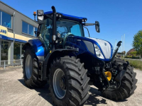 Schlepper / Traktor New Holland T 6.180