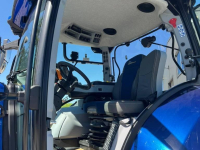 Schlepper / Traktor New Holland T 6.180