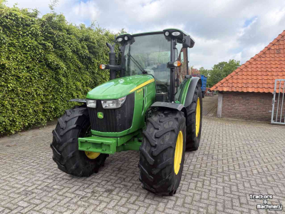 Schlepper / Traktor John Deere 5090R
