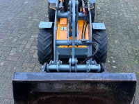 Radlader Giant D254SW