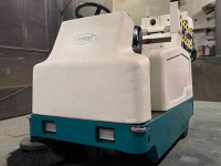 Kehr- und Kehrsaugmaschinen Tennant 6200