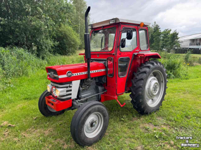 Schlepper / Traktor Massey Ferguson 155 2WD Tractoren