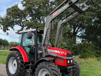 Schlepper / Traktor Massey Ferguson 5435 Speedshift Tractoren