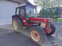 Schlepper / Traktor International 844-s