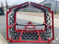 Weide-belüfter / Weide-egge Stekro Weidesleep 8 meter hydr. opklapbaar