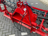 Weide-belüfter / Weide-egge Stekro weidesleep 8 meter hydr. opklapbaar