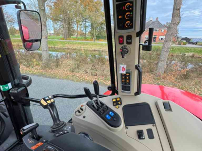 Schlepper / Traktor Massey Ferguson 7715S Dyna-6 Efficient Tractoren