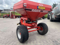 Düngerstreuer Kuhn Rauch MDS 935