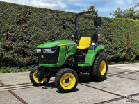 Obsttraktor John Deere 2032R