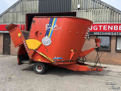 Futtermischwagen Peecon VML-120 voermengwagen, laadklep, voermachines
