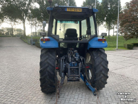 Schlepper / Traktor New Holland TREKKER 6640