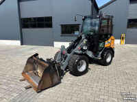 Radlader Giant G2500 HD X-TRA. Bak en Lepels, Vol cabine, 208 uur.