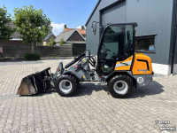 Radlader Giant G2500 HD X-TRA. Bak en Lepels, Vol cabine, 208 uur.