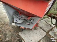 Düngerstreuer Kuhn AXERA-H 1101