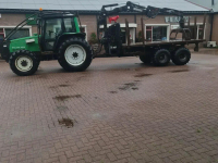 Rückewagen Valtra 6550 + MOHEDA UITRIJWAGEN
