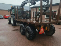 Rückewagen Valtra 6550 + MOHEDA UITRIJWAGEN