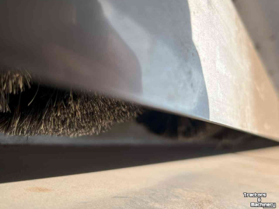 Granulatstreuer  Granulaatstrooier loopwiel mestverwerking