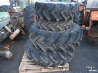 Räder, Reifen, Felgen & Distanzringe New Holland 420/70r30 en 300/70r20