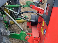 Mähausleger mit Schlegelmäher Kuhn Agrilonger T 4734 M