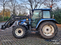Schlepper / Traktor New Holland TL 90 met voorlader