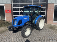 Obsttraktor New Holland Boomer 55 Cab