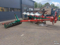 Pflüge Kverneland EG 85 4 schaar ploeg met Packomat vorenpakker