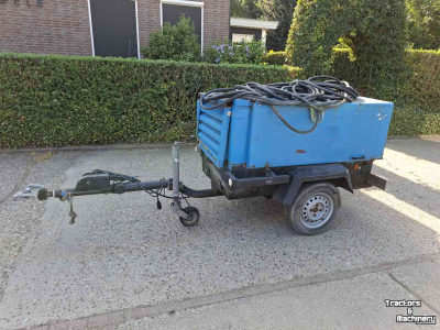 Kompressor  Luchtcompressor met dieselmotor